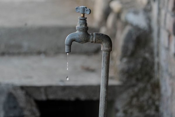 how to fix a dripping faucet