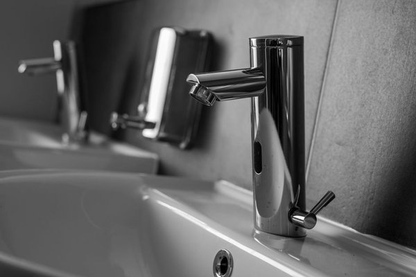 how to install a bathroom sink